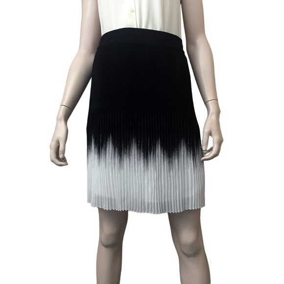 WHBM Chiffon Skirt Black and White Ombre Frilly Accordion Pleating Colour Block - Picture 12 of 14